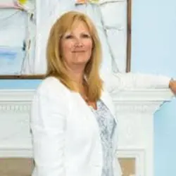 Picture of Dr Carole Bronsdon - General Practitioner