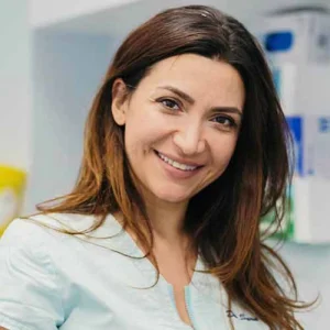 Picture of Dr Sara Amini - Dentist
