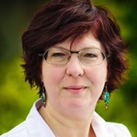 Picture of Dr Helen Beuschel - Osteopathologist